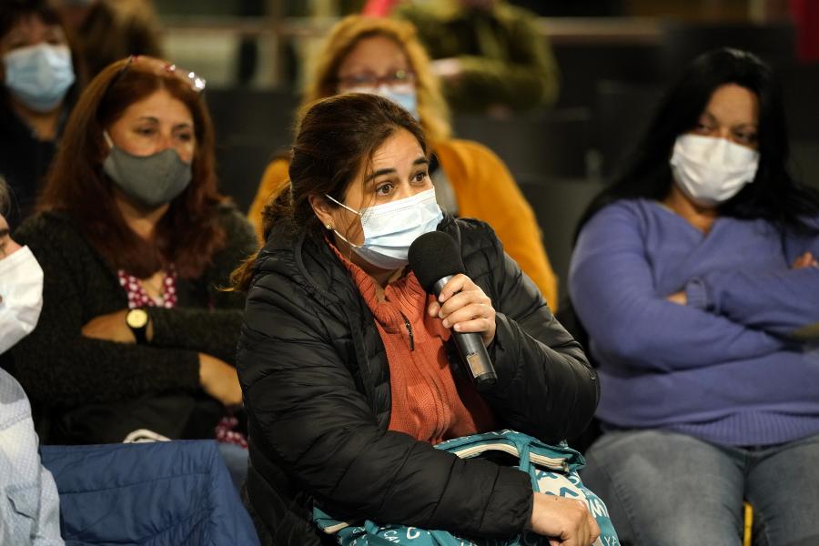 Charla en Municipio F sobre cambios en movilidad y policlinicas móviles