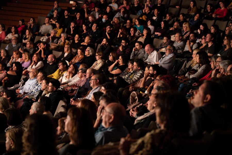 Comedia Nacional presenta Constante en Centro Cultural San Martín
