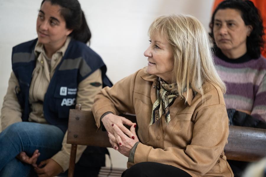 actividad barrial con vecinos y vecinas del barrio 17 de Junio