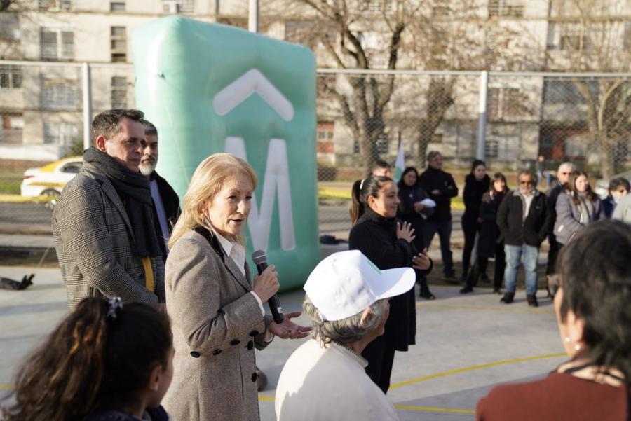 Inauguración de cancha polifuncional en Serrato y 20 de Febrero