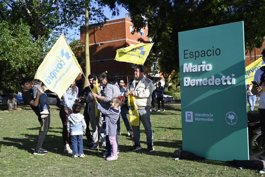 Entrega de terrenos a cooperativas en barrio de la innovación
