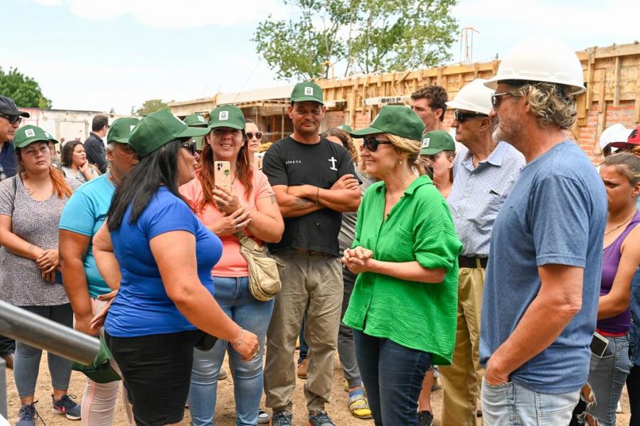 obras del realojo del barrio Santa María Eugenia
