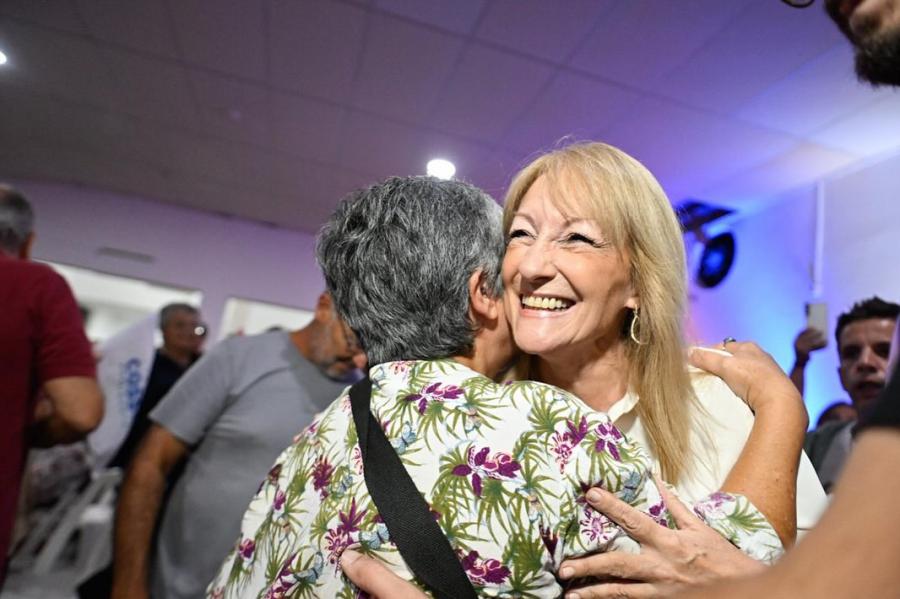 Acto en Flores
