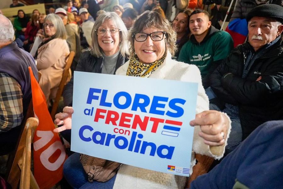 Acto en Flores