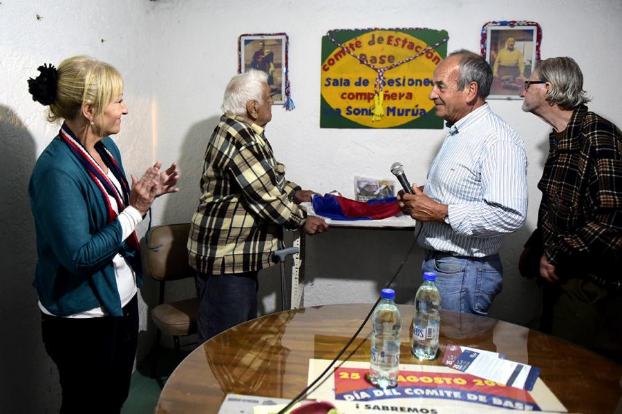 Charla en comité de Base "Barrio Estación" - Minas, Lavalleja