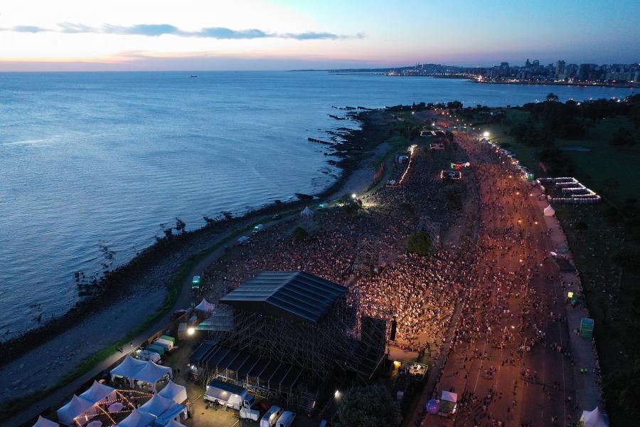 Montevideo Late