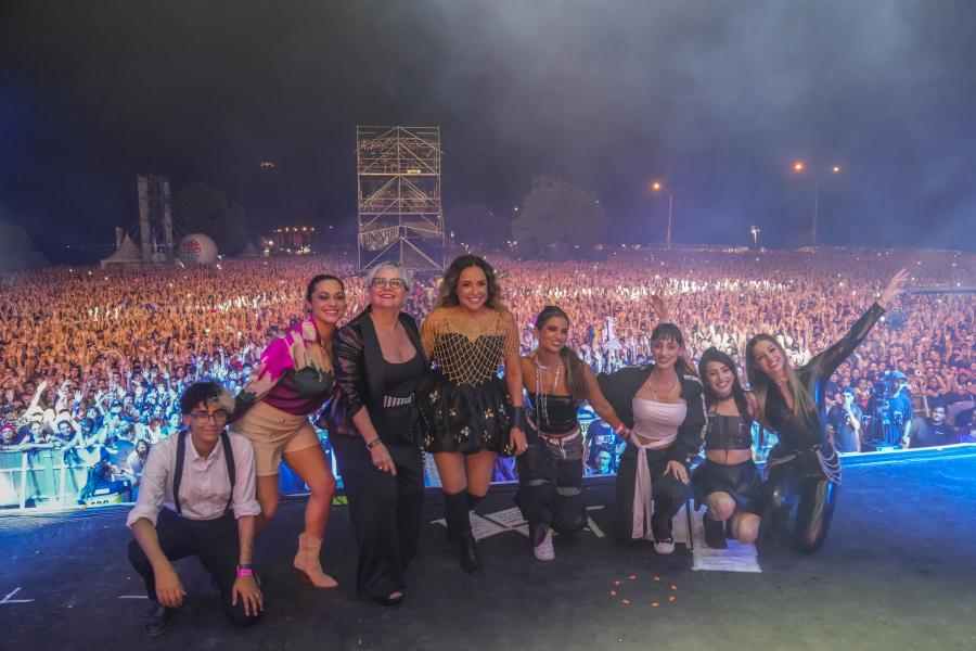 FESTIVAL ACÁ ESTAMOS
