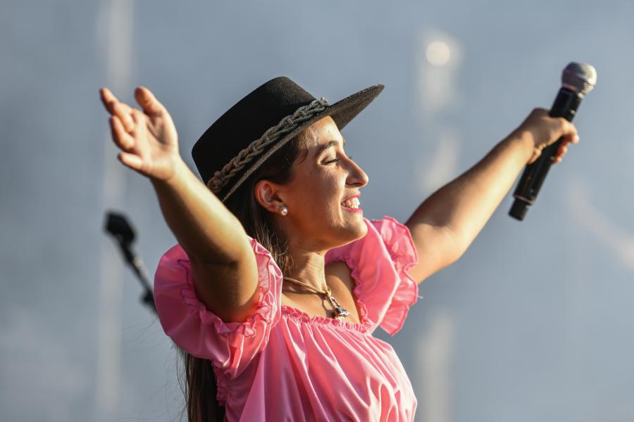 FESTIVAL ACÁ ESTAMOS