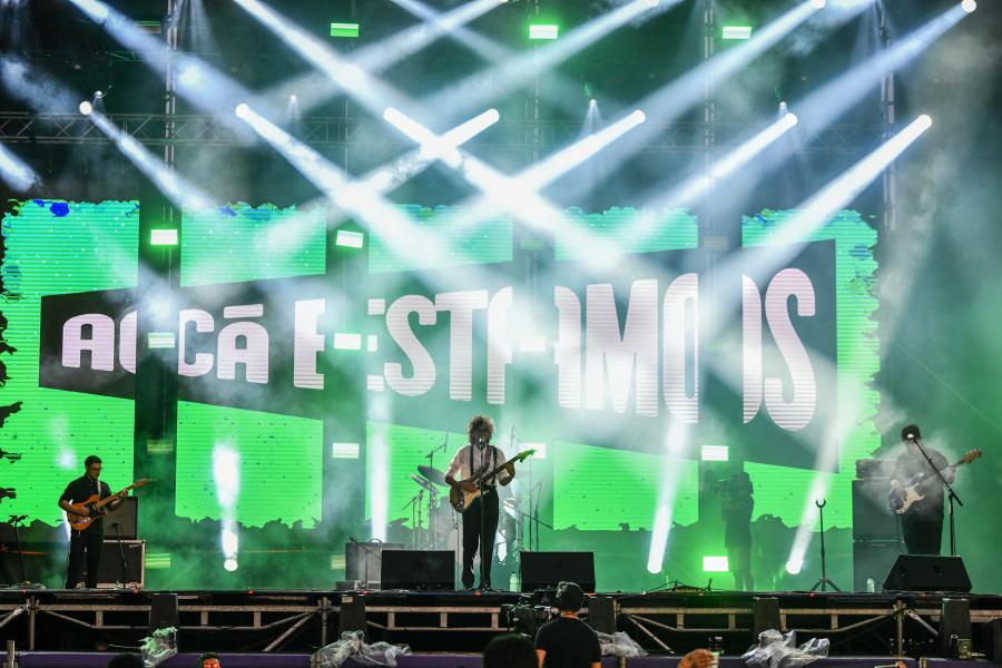 FESTIVAL ACÁ ESTAMOS