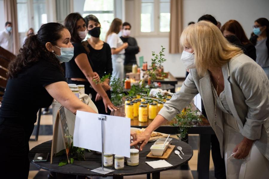 Emprendimientos liderados por mujeres en Cedel Carrasco